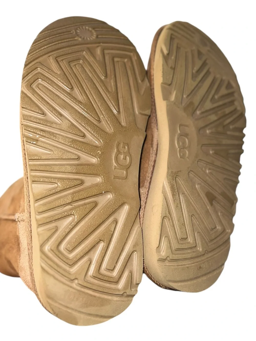 UGG Classic II Chestnut Sheepskin Boots Kids Size 1 Youth EU 32 Genuine Suede